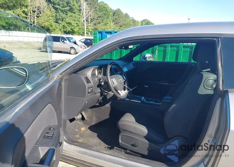 2014 Dodge Challenger Sxt z USA, uszkodzony, nr VIN 2C3CDYAG2EH298912